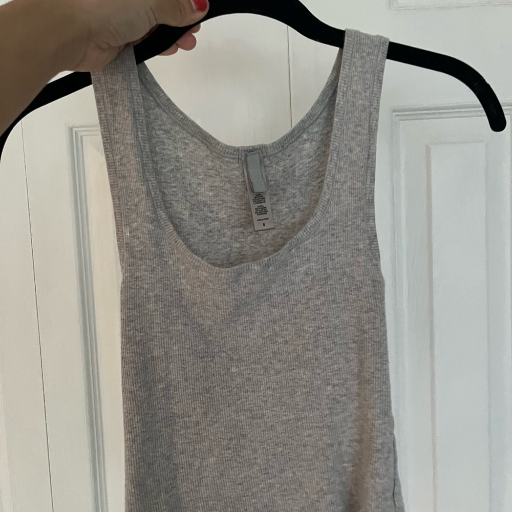 skims cotton rib tank in grey small